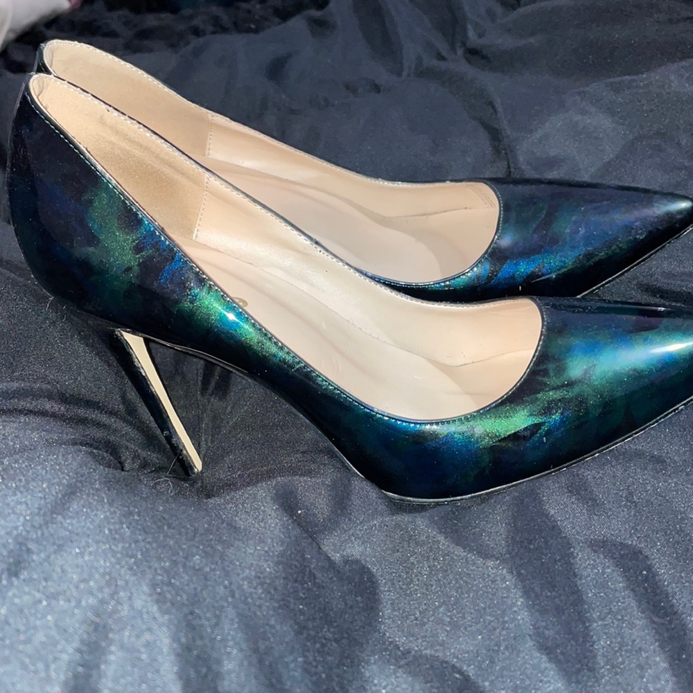 Peacock point pump heels🦚